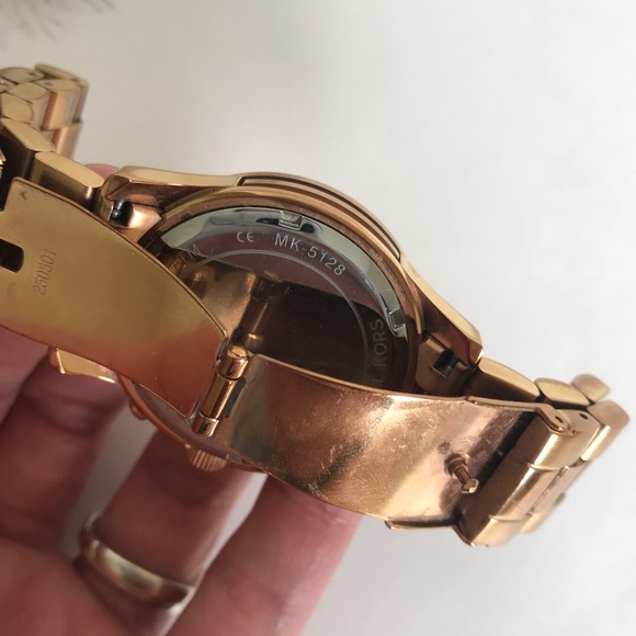 MICHAEL KORS Quartz Chronograph Rose Gold Watch - Picture 5 of 7